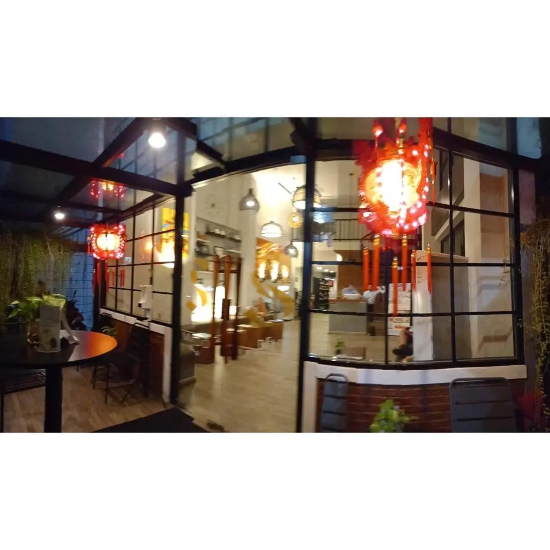 Hotel S Loft Manado Exterior foto